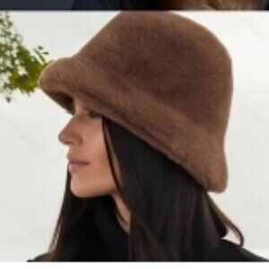 Women's NEW Brown Bucket Hat. Ultra Soft, Warm, & Attractive.